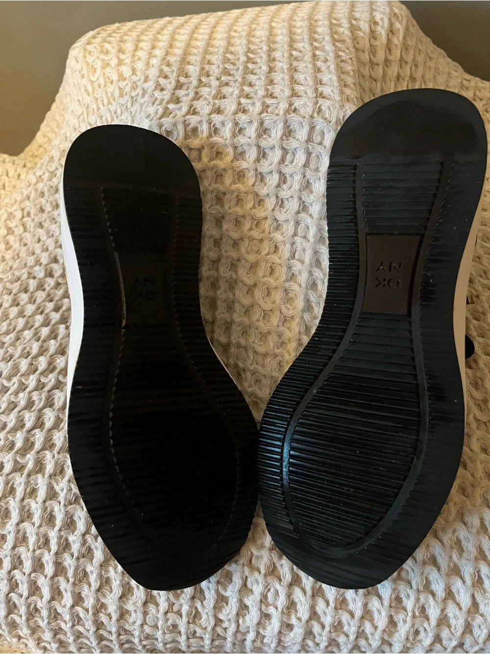 Dkny sleek black